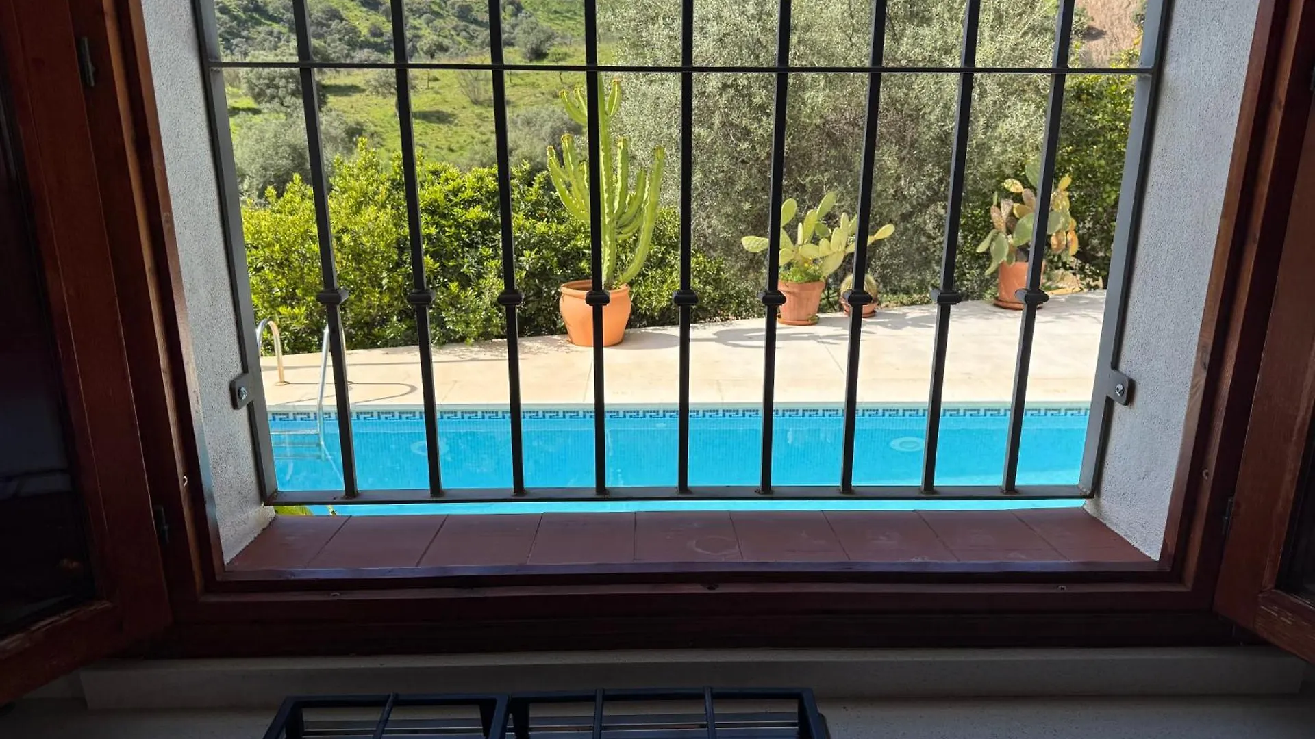 Authentic Luxury Villa In Oasis With Pool Close To Malaga Almogía